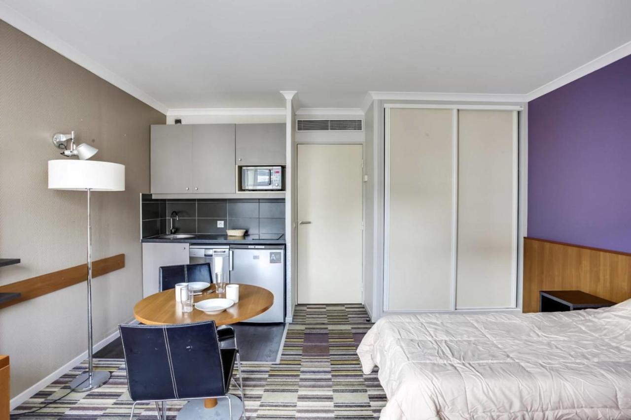 Guestready - Studio Cosy Pres Du Metro Issy-les-Moulineaux Exteriör bild