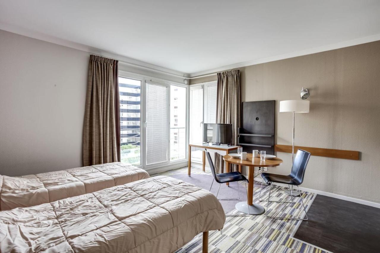 Guestready - Studio Cosy Pres Du Metro Issy-les-Moulineaux Exteriör bild